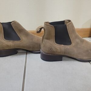 Ariat Men's Tan Chelsea Boots